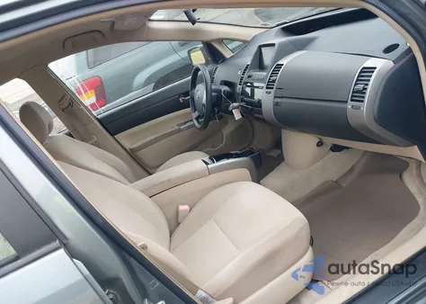 2005 Toyota Prius from USA, damaged, VIN JTDKB22U153080381